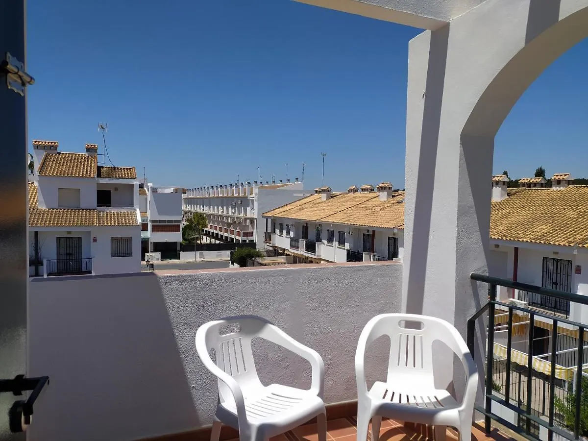 Gran Adosado De Esquina Muy Cerca De La Playa En La Antilla Huelva Holiday home